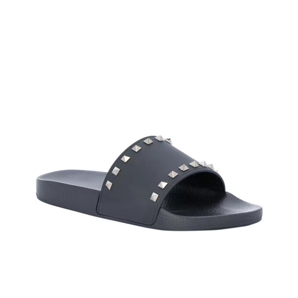 Valentino Rubber Simple And Casual Slide Sandal