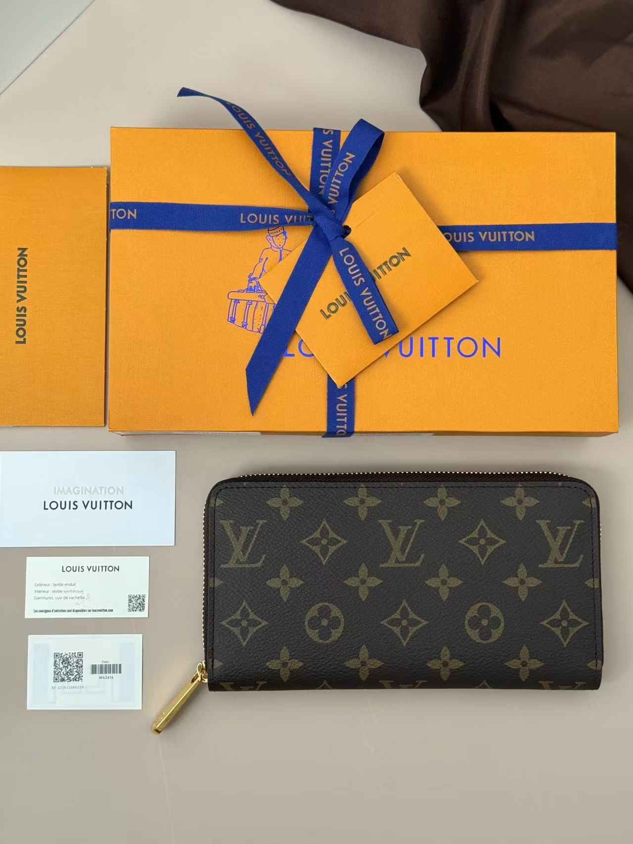 LV Zippy Wallet M24616