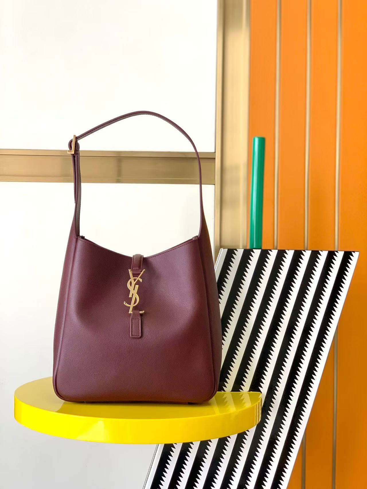 SAINT LAURENT YSL Le 5 à 7 Leather Shoulder Bag