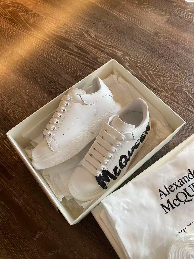Alexander McQueen Sneakers