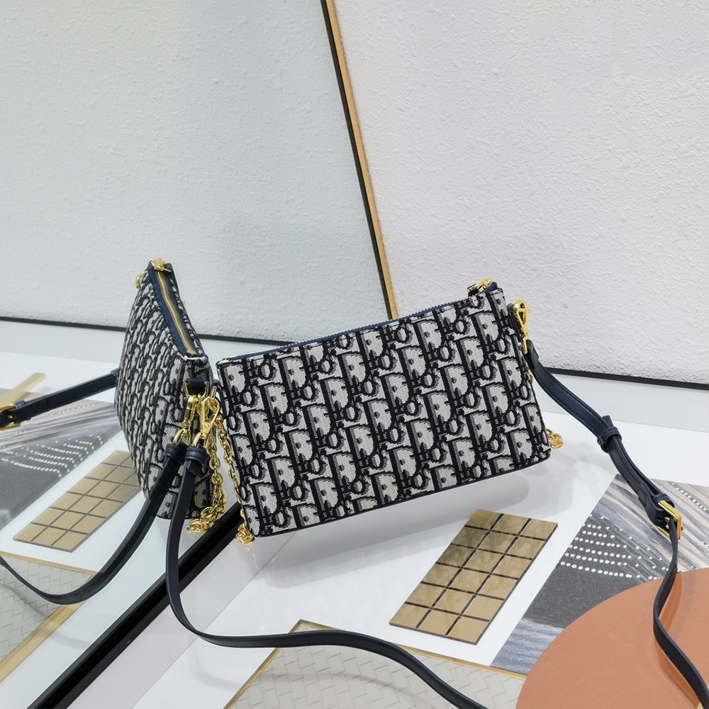 Dior 30 Montaigne Dior Misi Mini Chain Bag