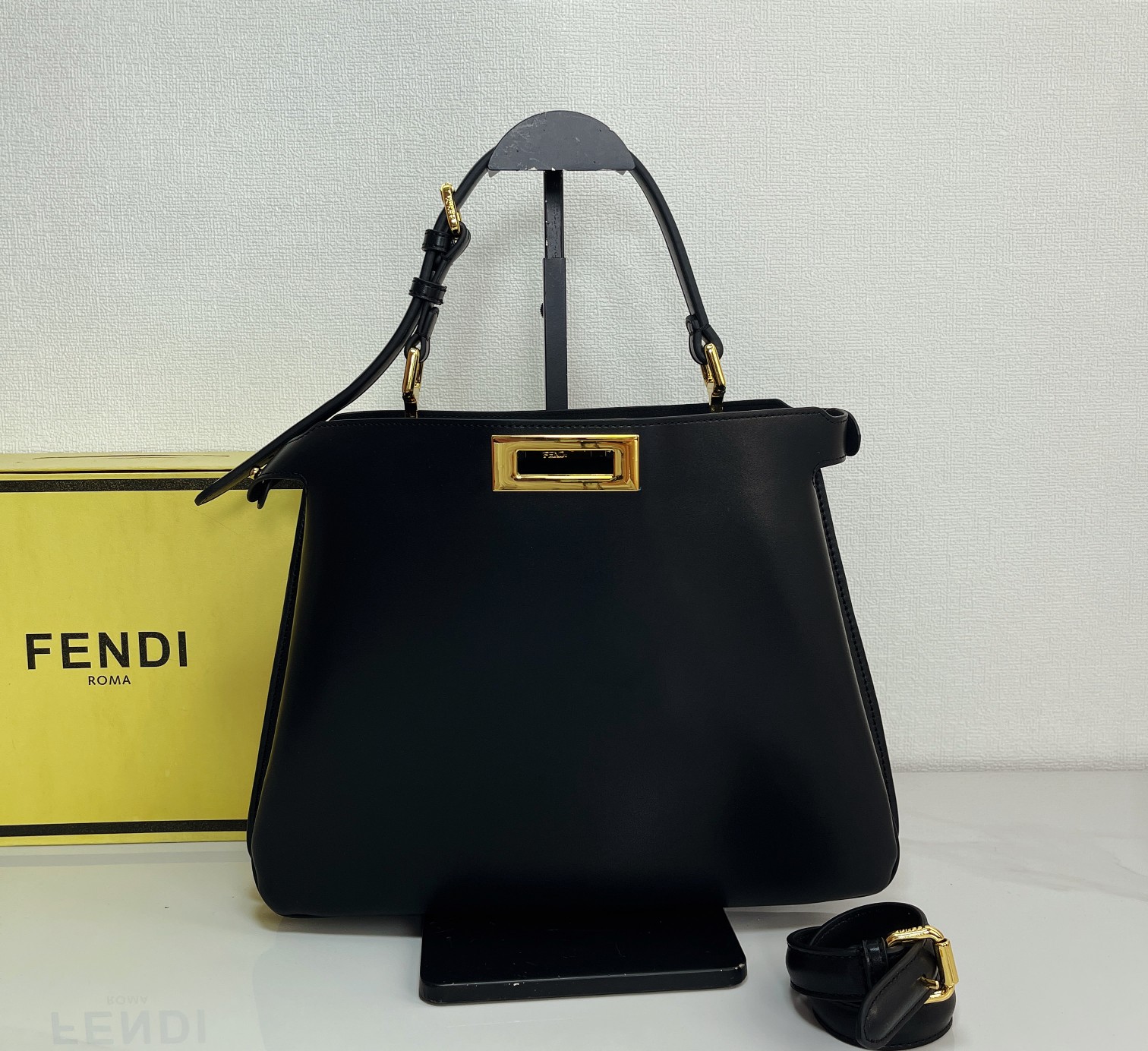 Fendi Medium Peekaboo Soft Handbag