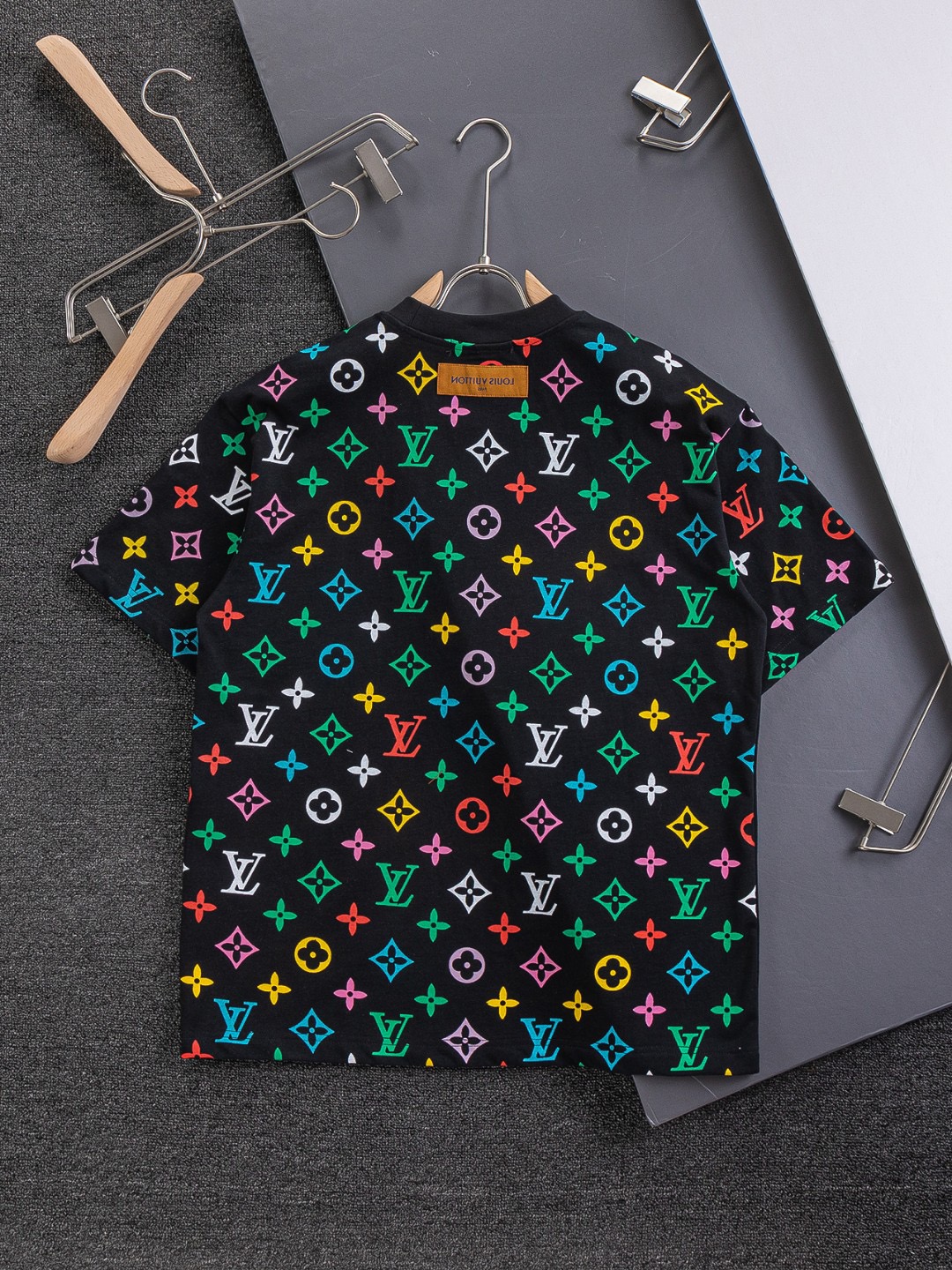 LV T Shirt Clothing