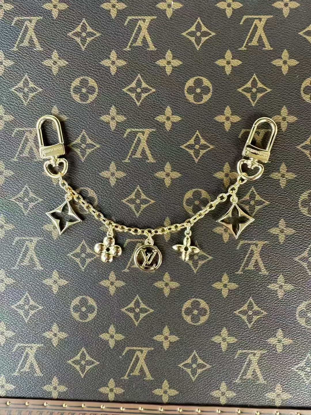 LV Bagchain Keychain
