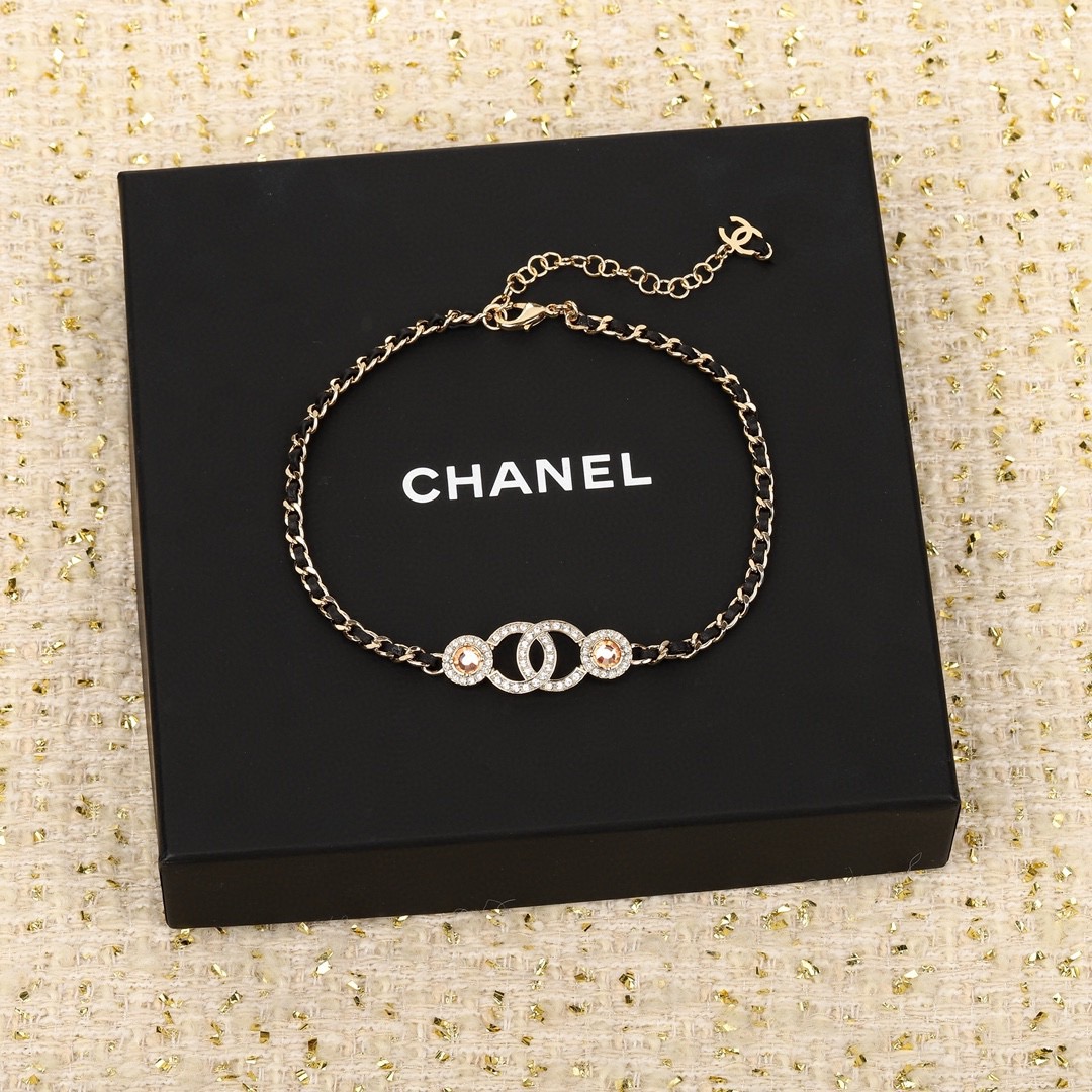 Chanel Wear Leather Chain Choker Double C Necklace]