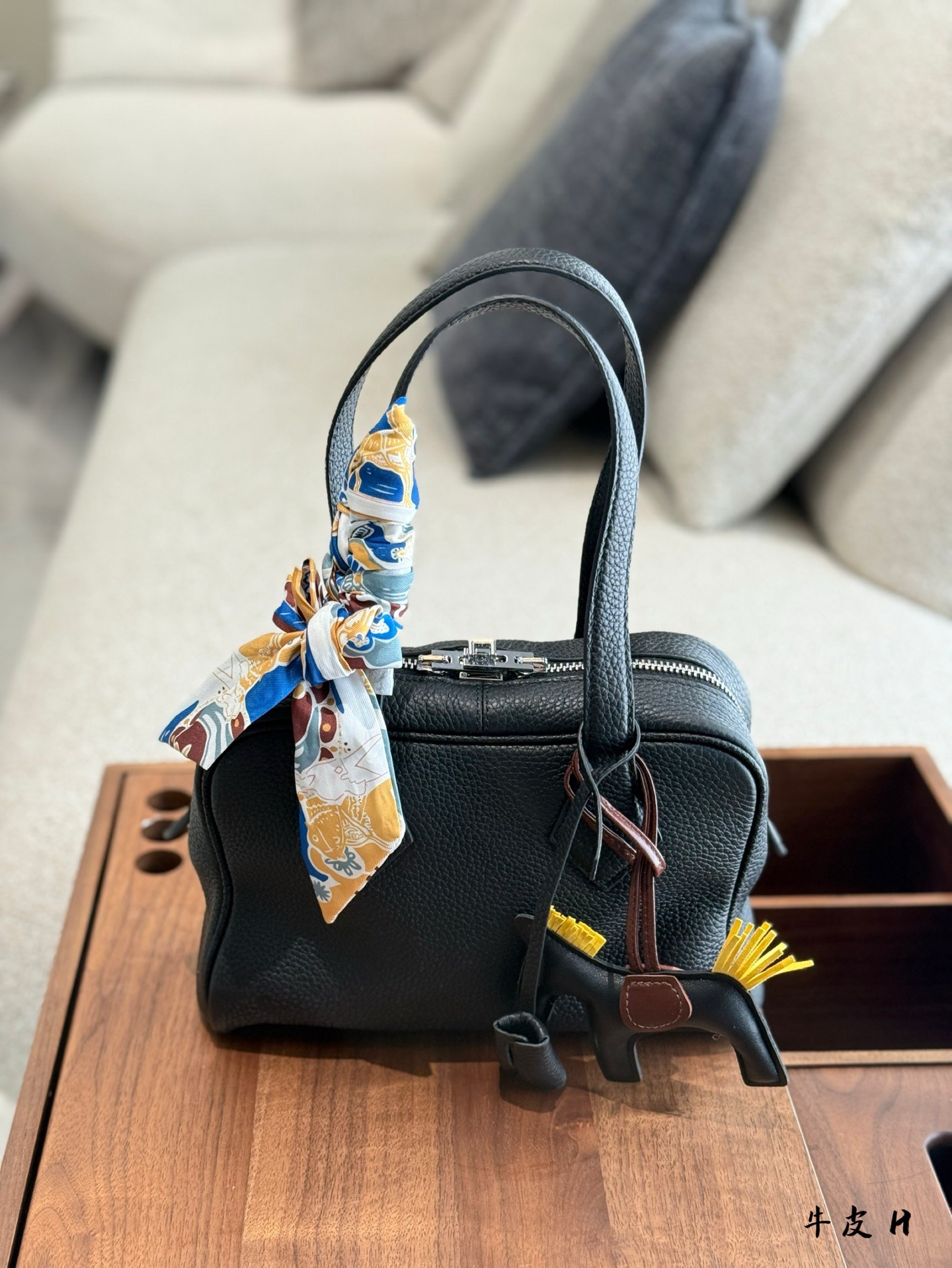 Hermes Victoria Tote Bag