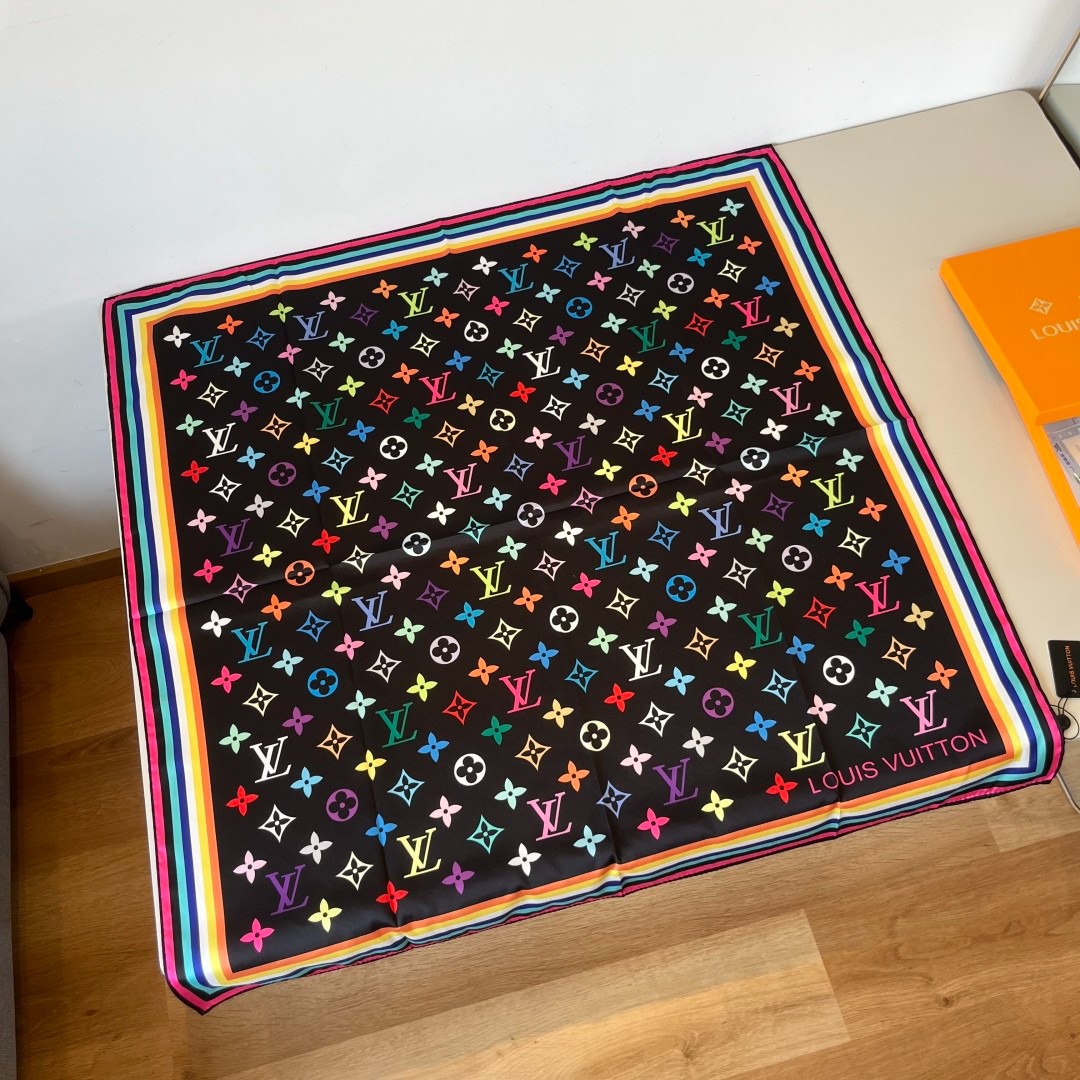 LV Scarf