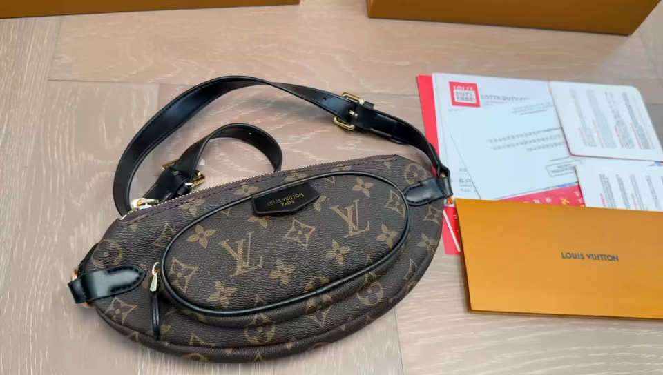 LV Waist Bag, Chest Bag, Crossbody Bag