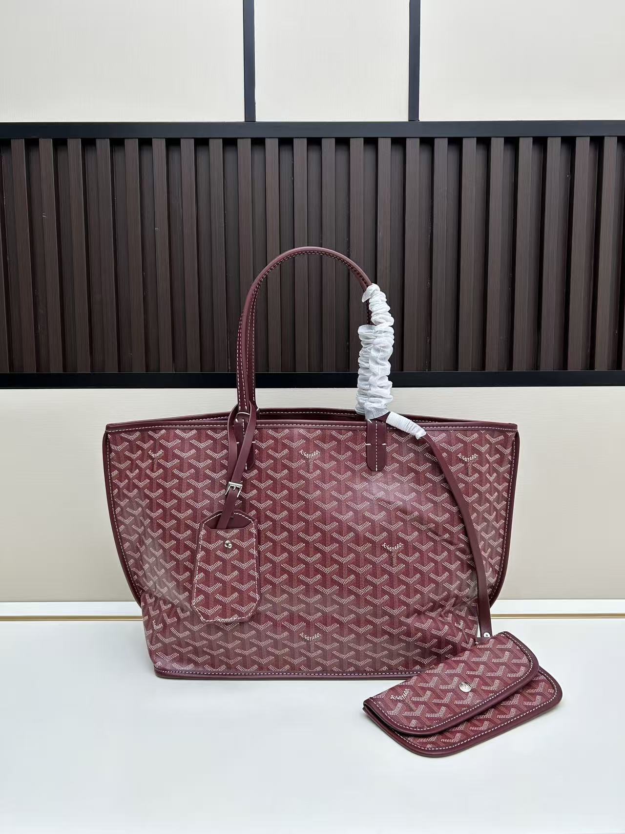 Goyard Saint Louis Bag Burgundy