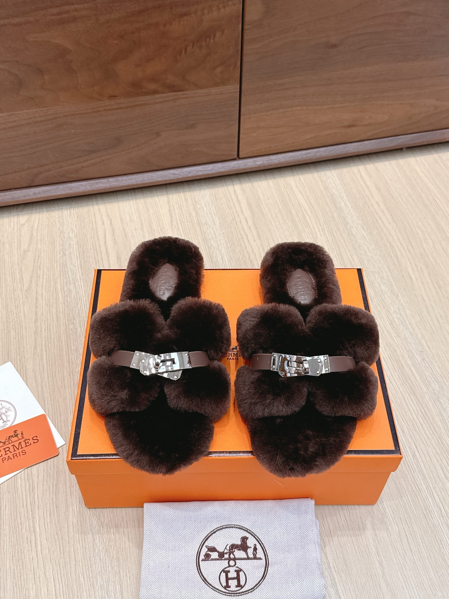 Hermès Fall/Winter Fur-Lined Slippers