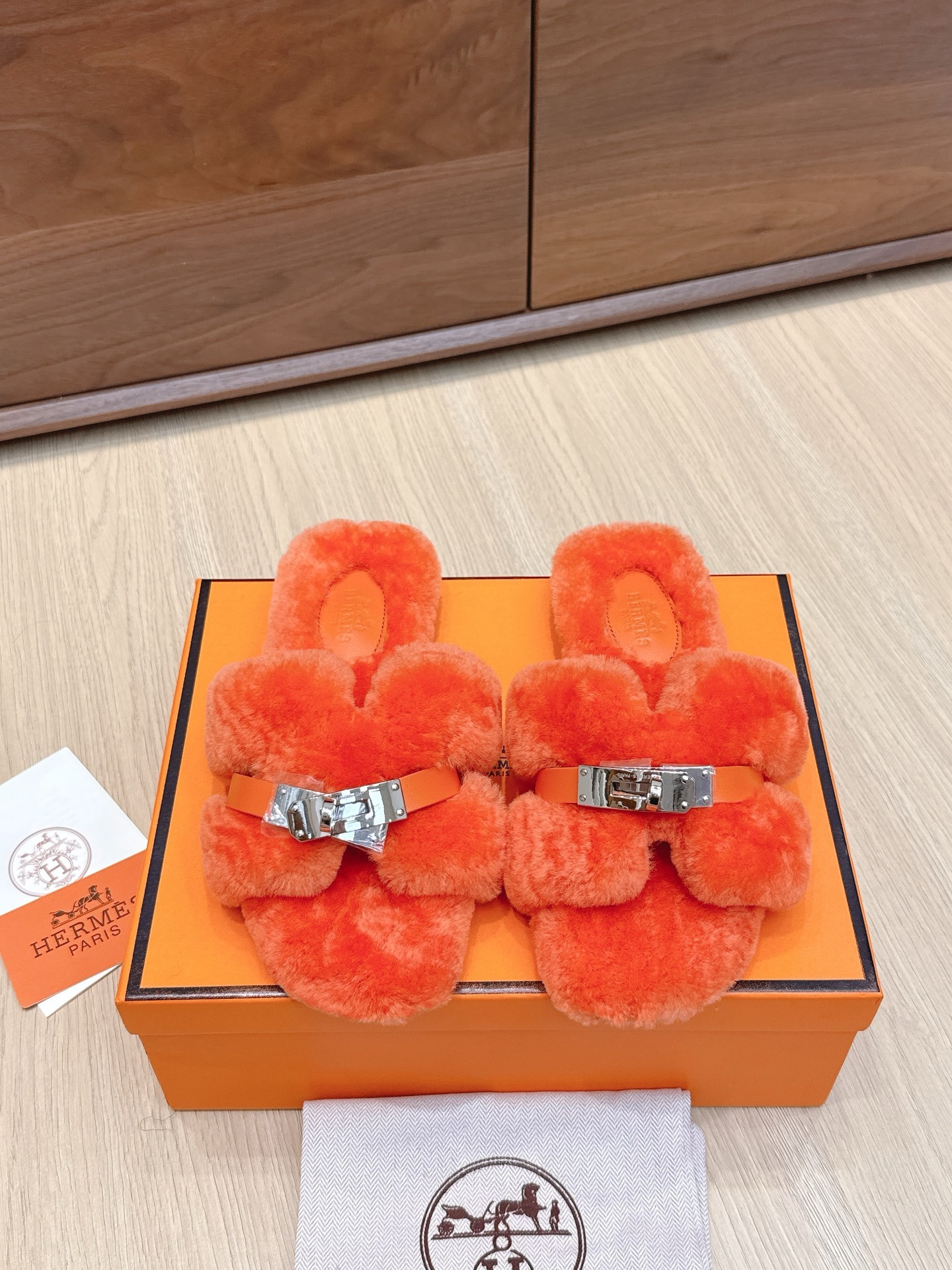 Hermès Fall/Winter Fur-Lined Slippers
