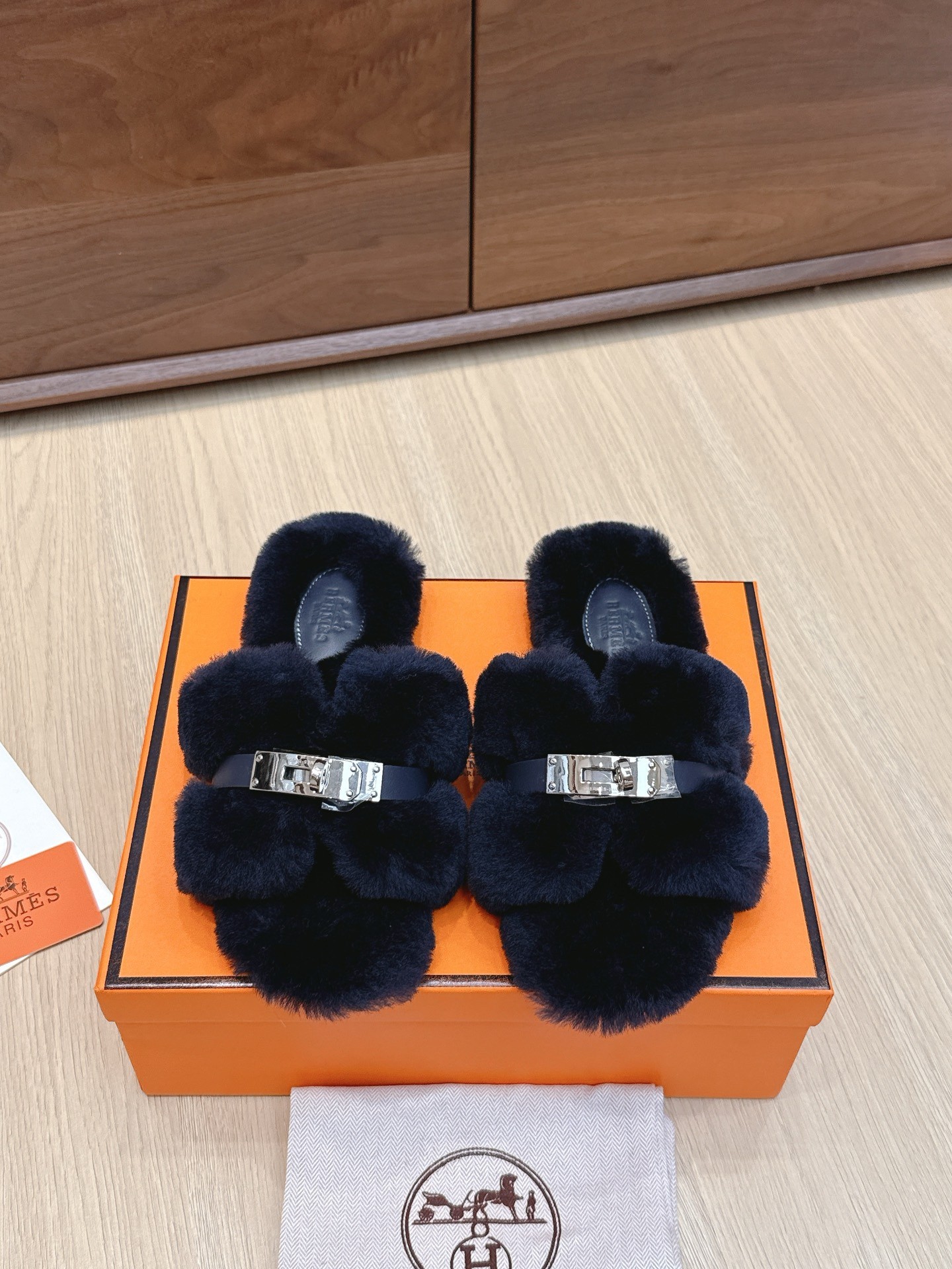 Hermès Fall/Winter Fur-Lined Slippers