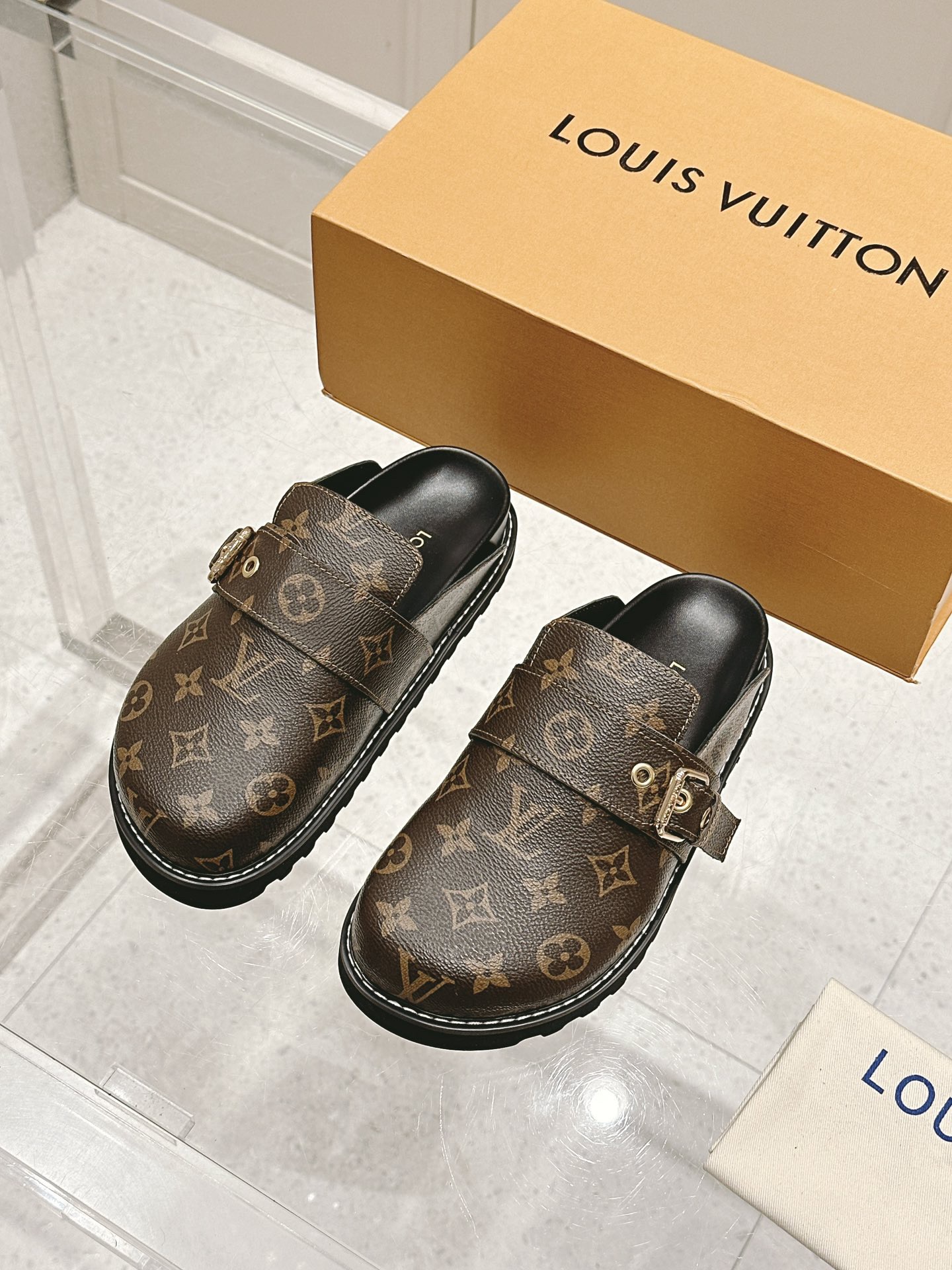 LV Cosy Flat Comfort Clog Sandals
