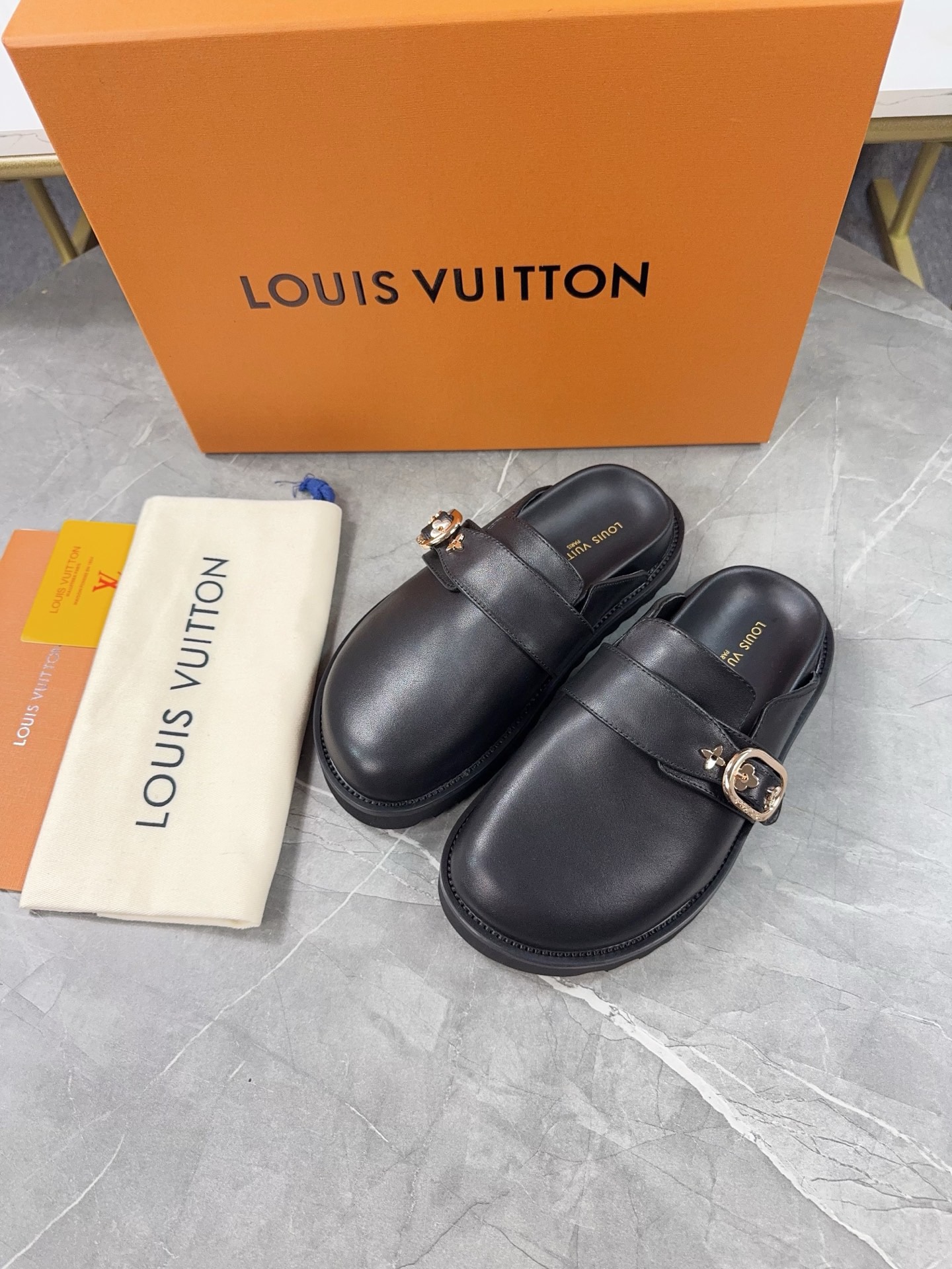 LV Cosy Flat Comfort Clog
