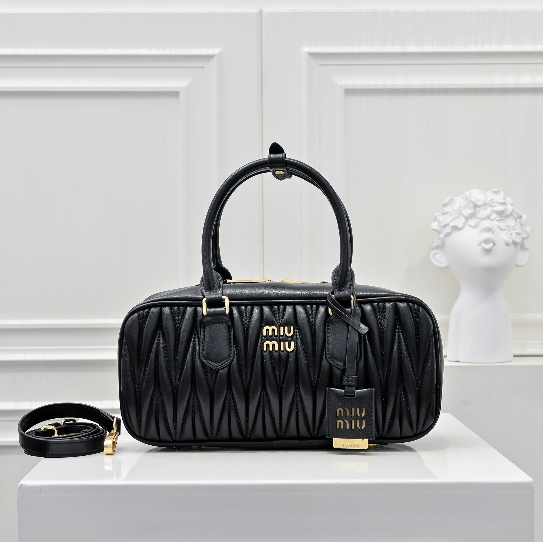Miu miuMatelasse bag