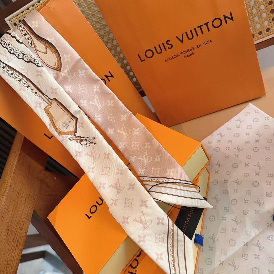 LV Scarf
