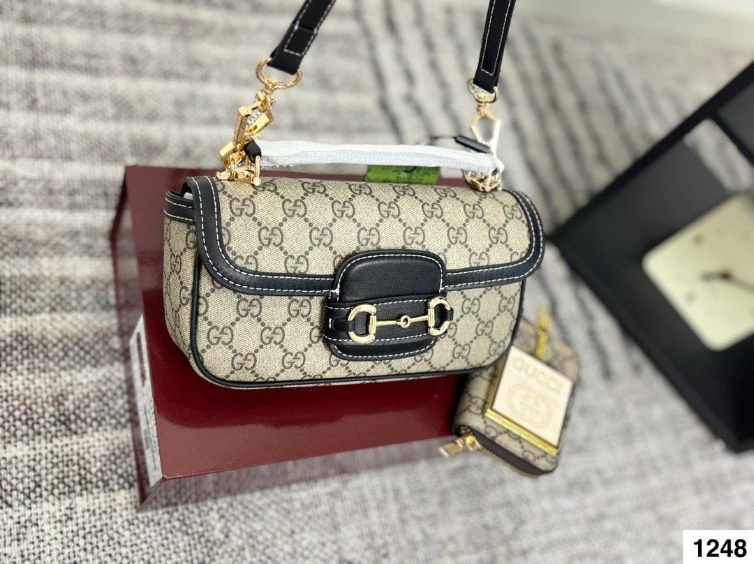 Gucci Blondie Handbag