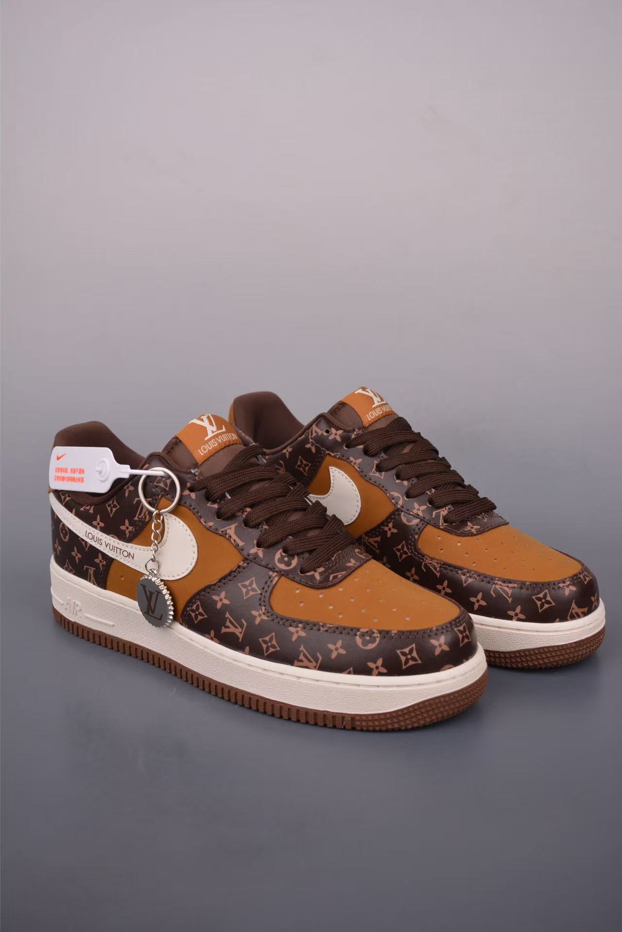 LV X NIke Air Force 1 XL1979-104