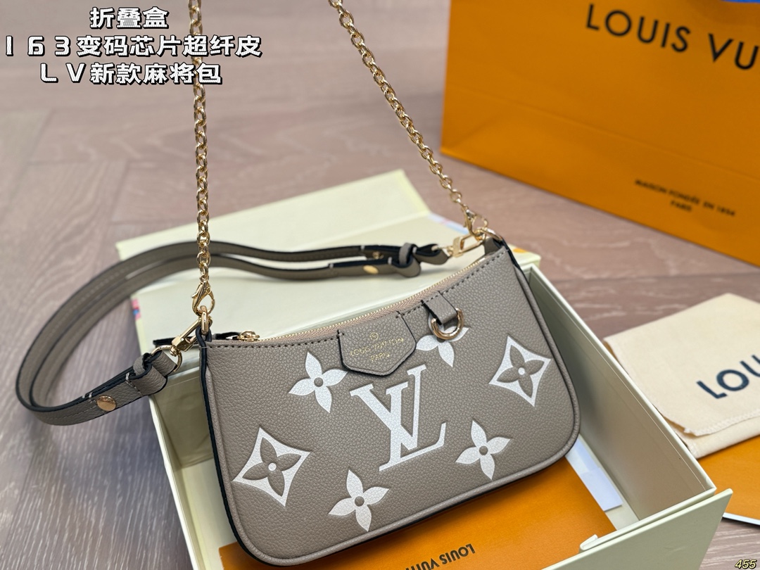 LV  Leather bag