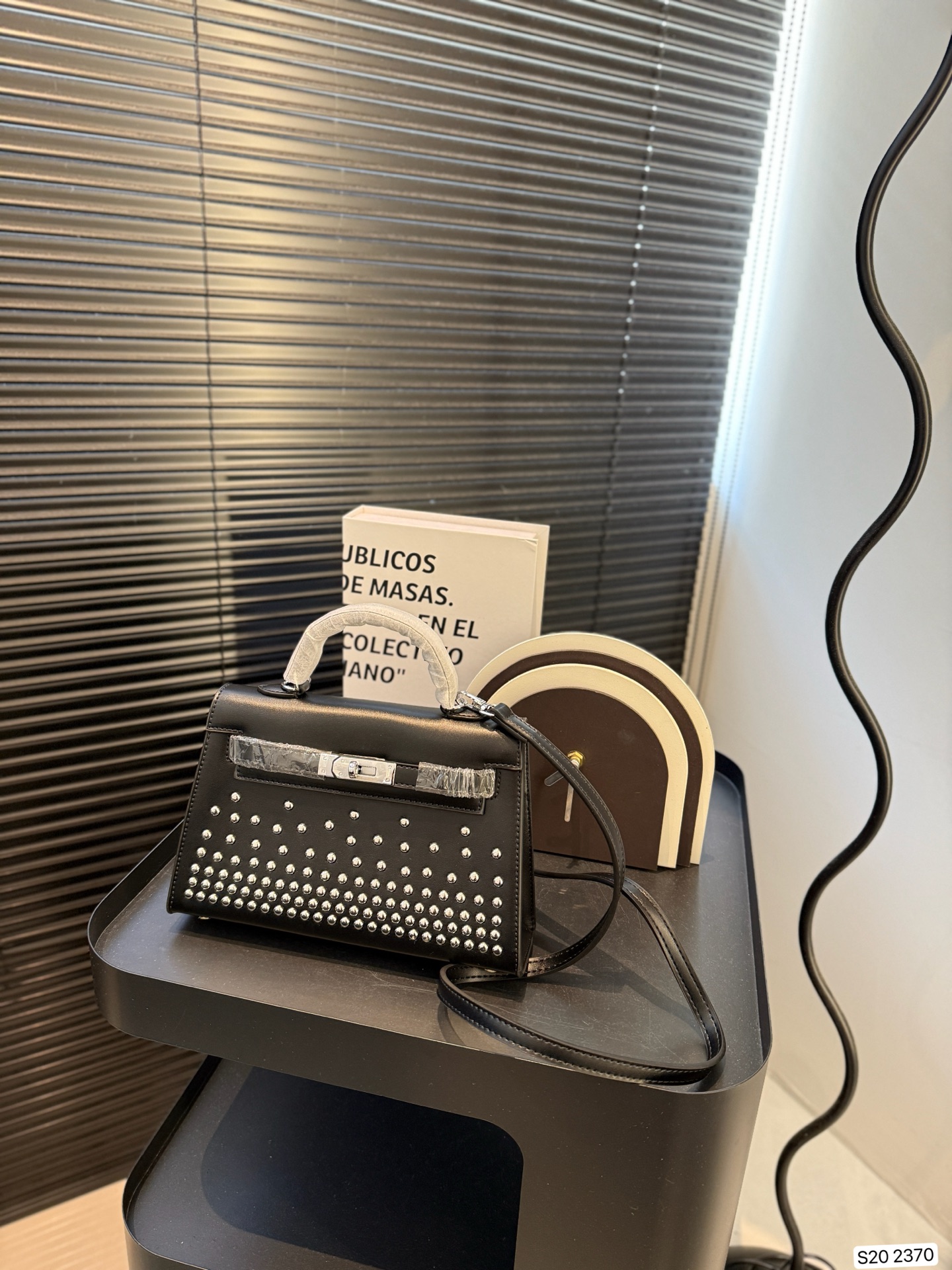 HERMES Rivet Accented Box Leather Handbag