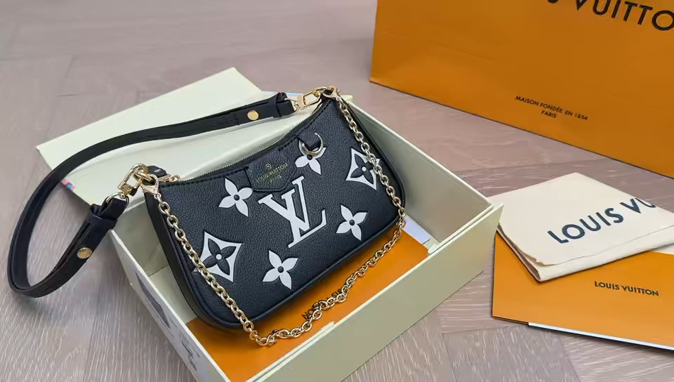 LV New Mahjong Bag