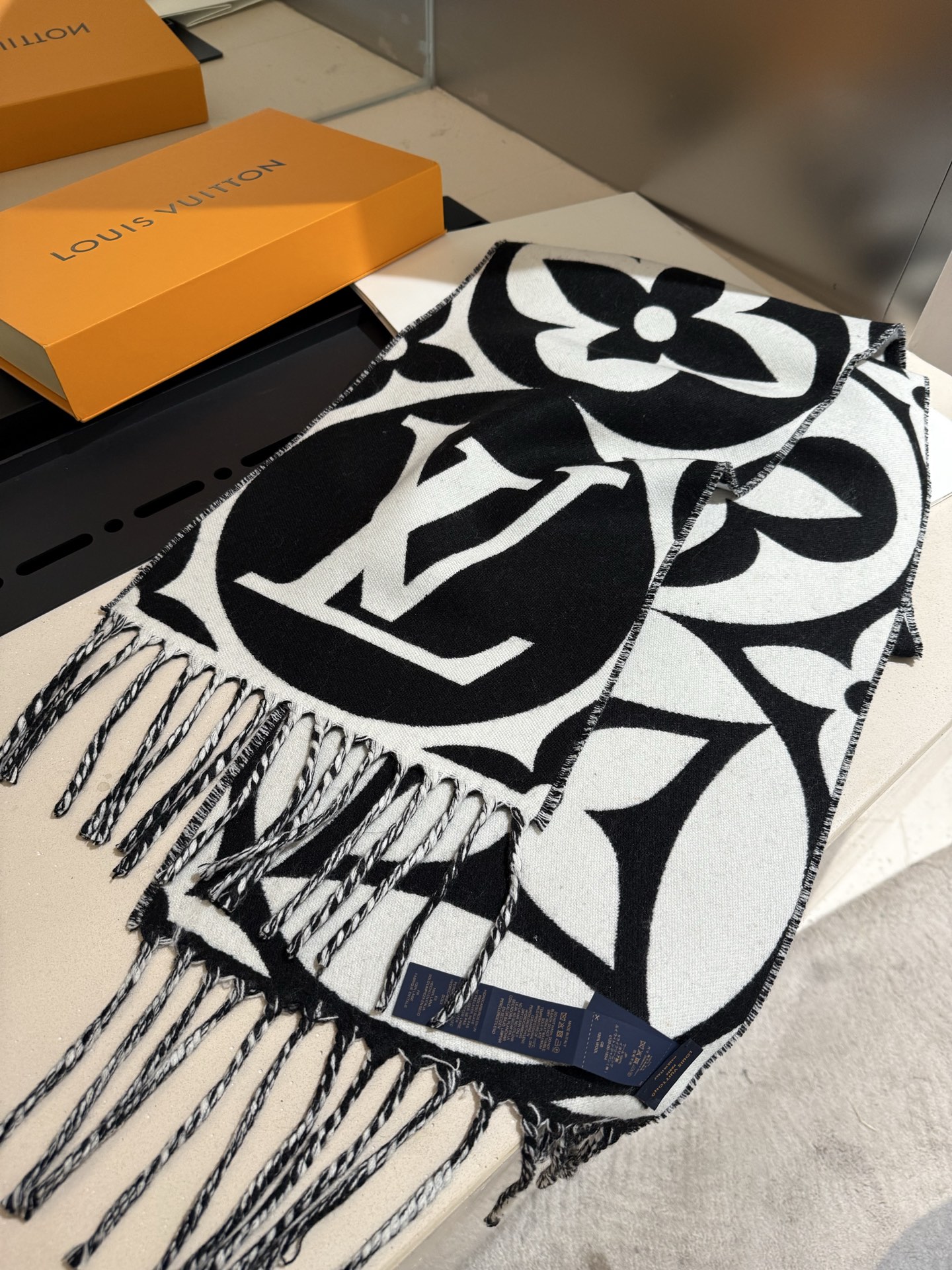 LV Luxury Designer Cashmere Scarf