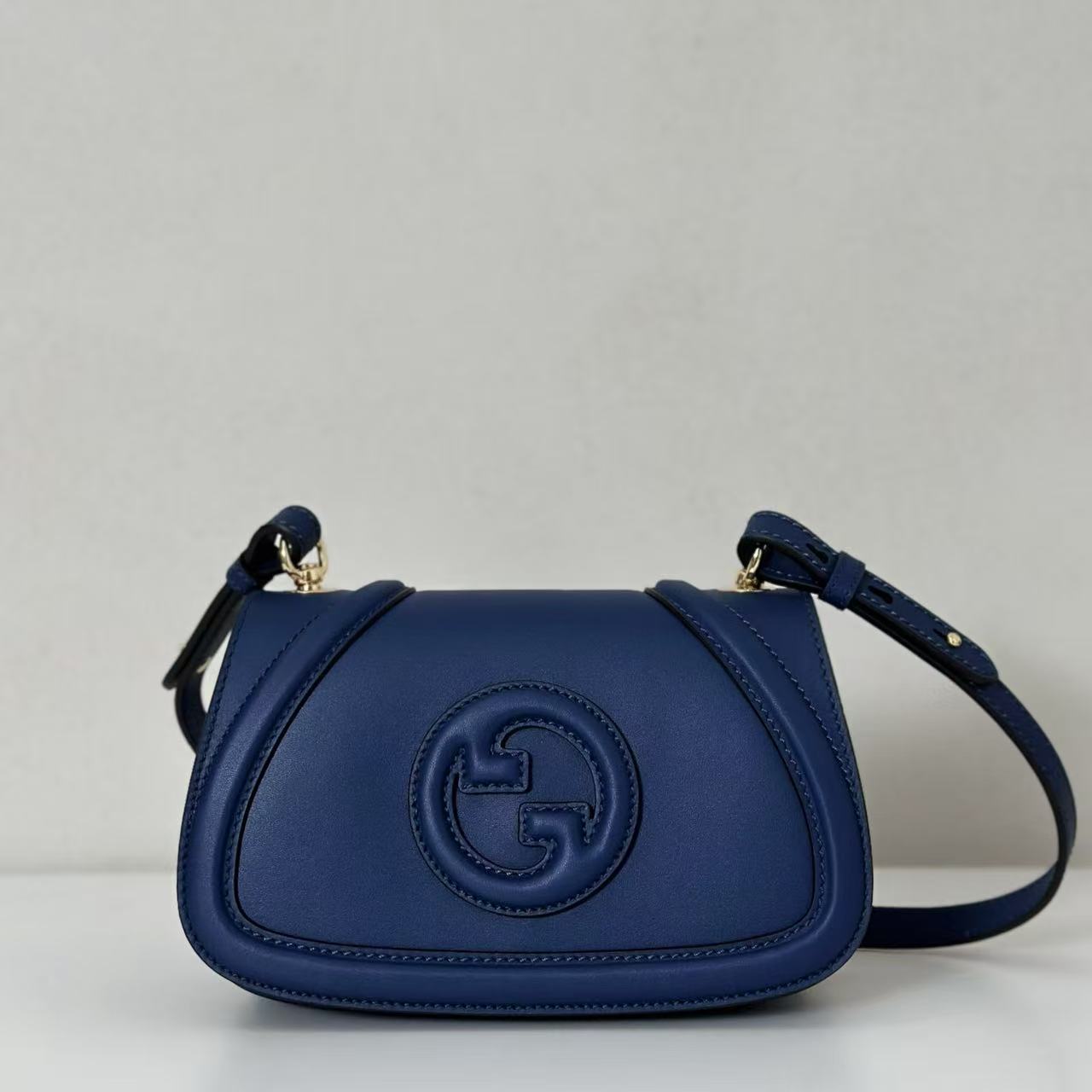 Gucci Blondie Shoulder Bag in Rosso Ancora Dark Blue
