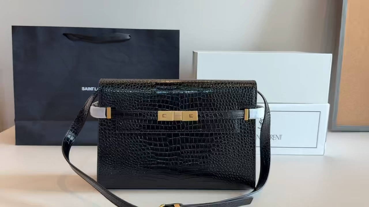Saint Laurent Manhattan Shoulder Bag