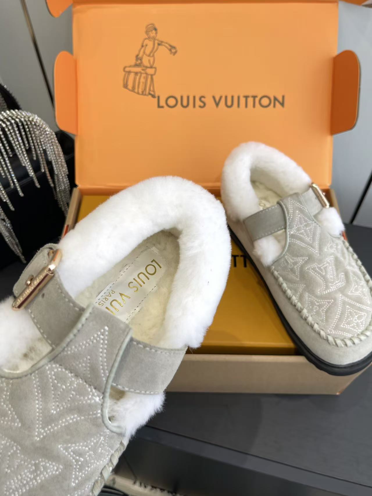 LV X Grace Coddington Catogram Colorado Comfort Sandals 1