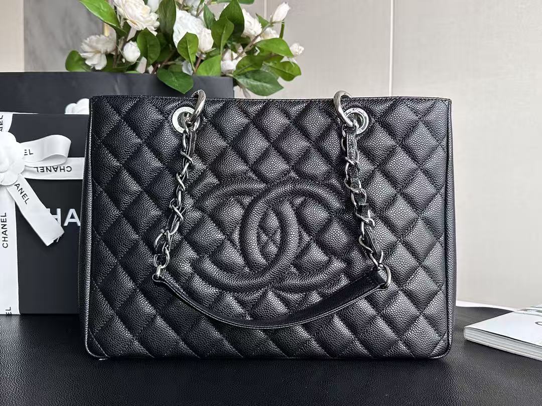 CHANEL Caviar Quilted Grand Shopping Tote GST Black
