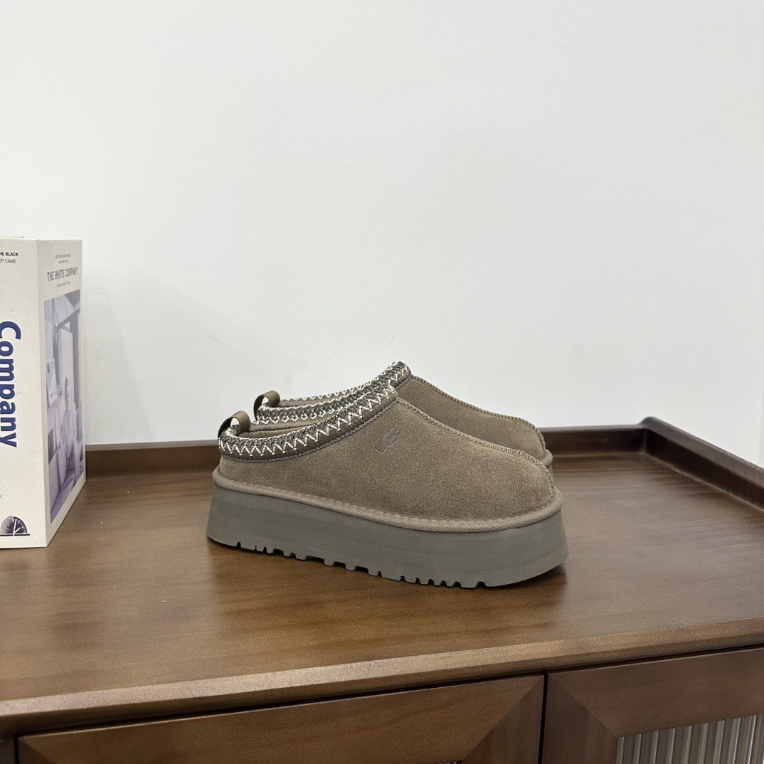 UGG Tazz Slipper