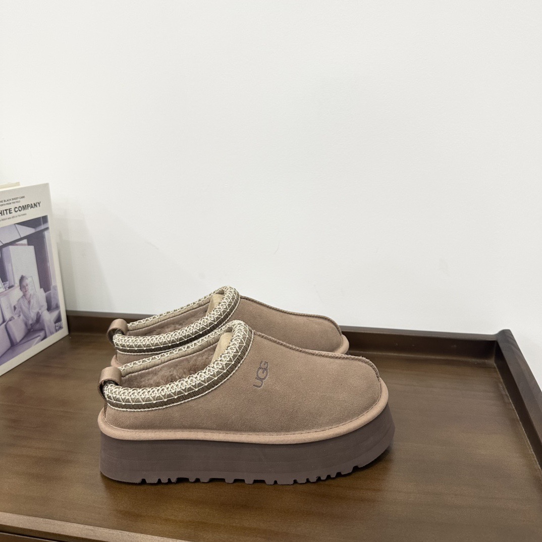 UGG Tazz Slipper