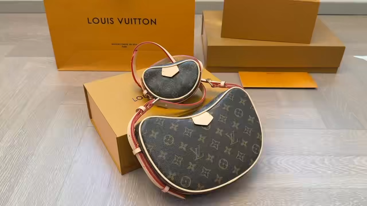 LV Pea Bag