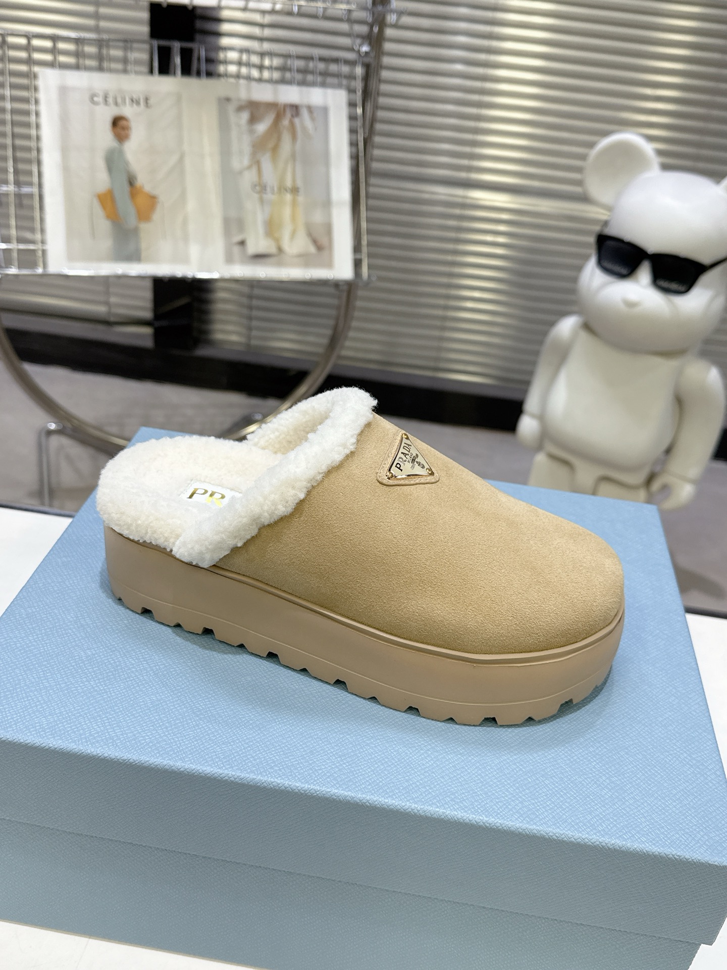 Prada shearlina-lined Suede Mules