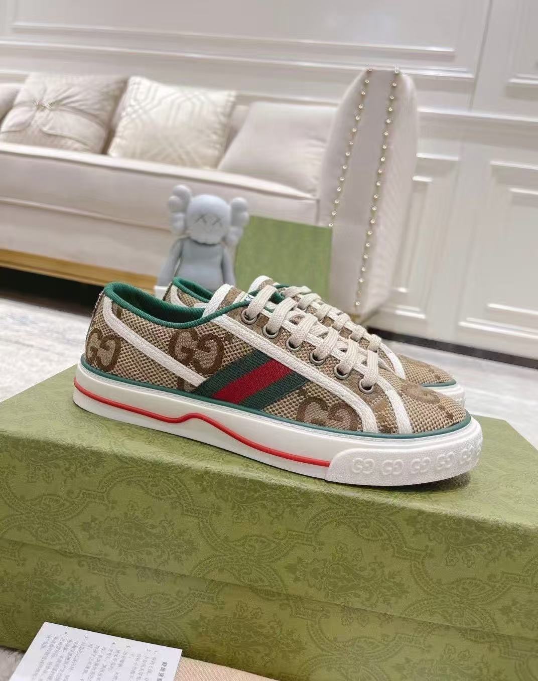 Gucci Women's Gucci Tennis 1997 Low Top Sneakers