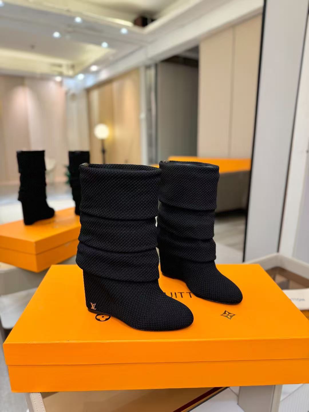 LV Summe Knit Boots