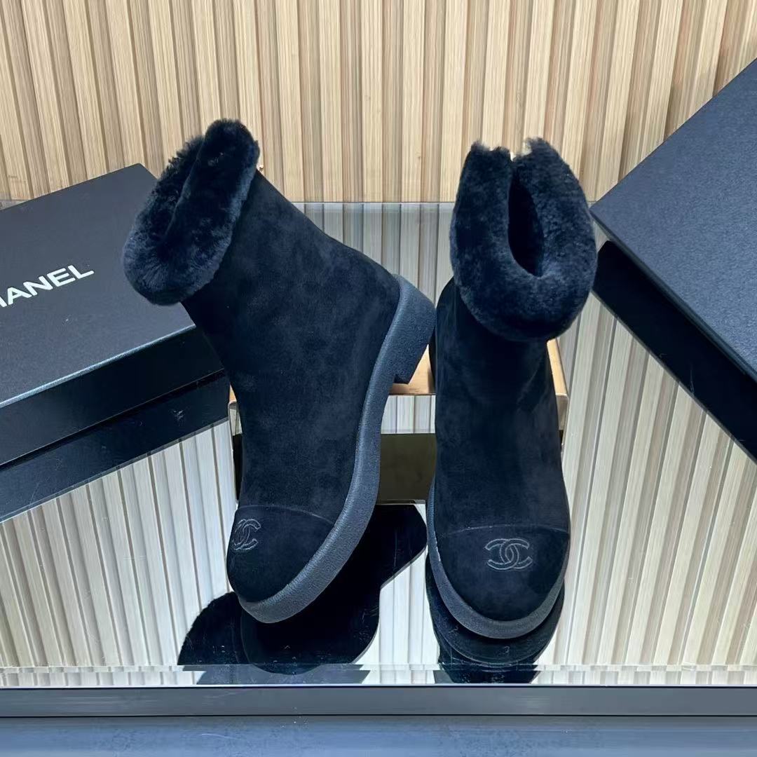 Chanel Fur Boots Black