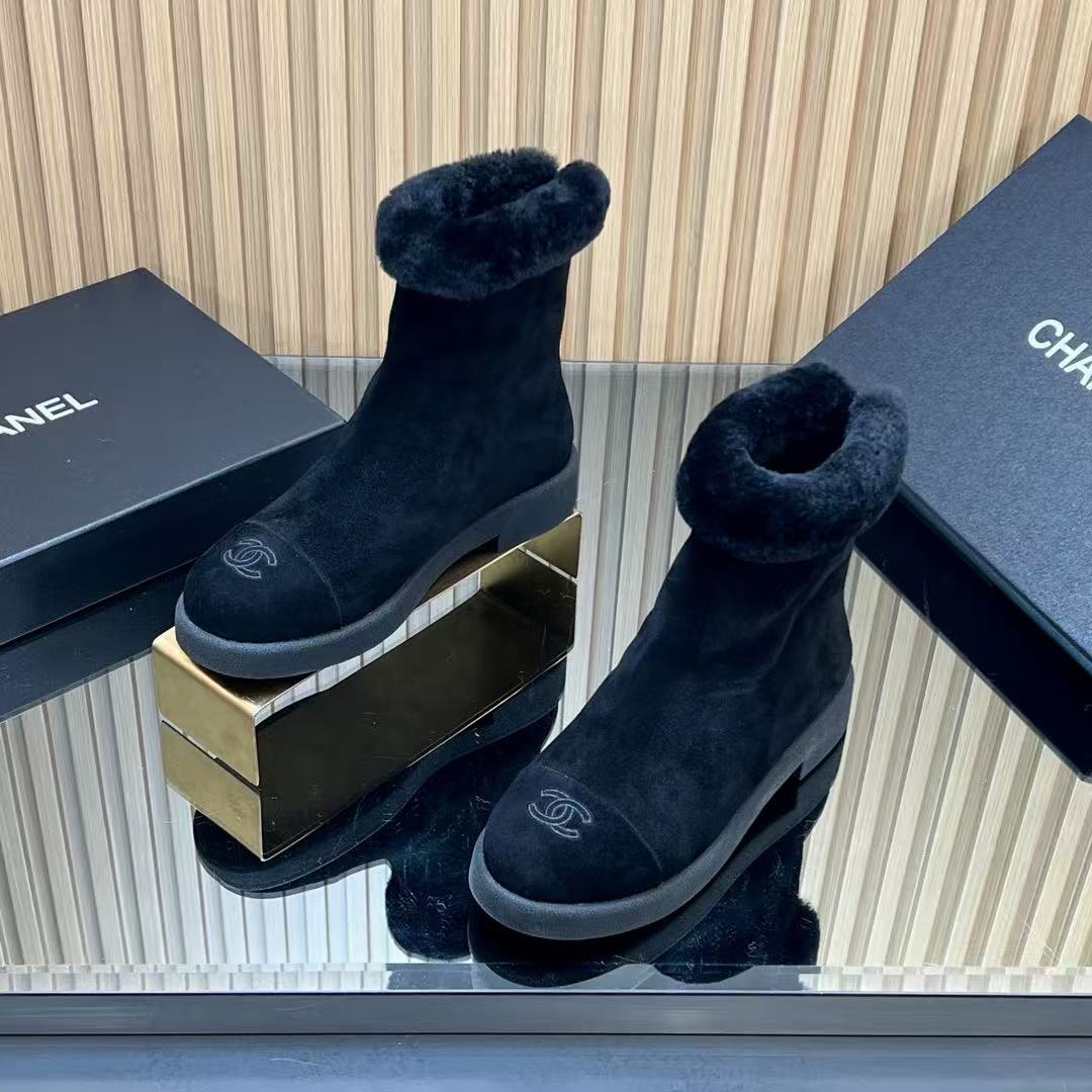 Chanel Fur Boots Black