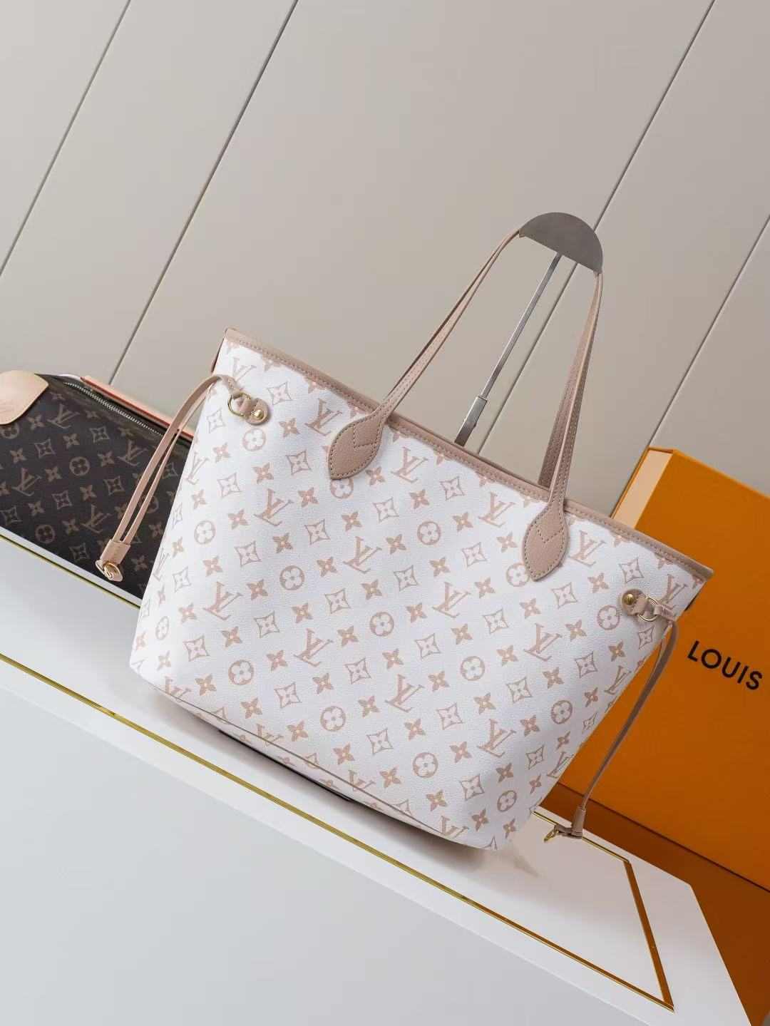 LV Neverfull Inside MM Bag