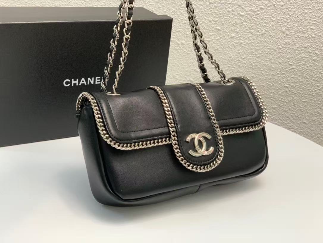 Chanel Rolled Edge CF Chain Bag