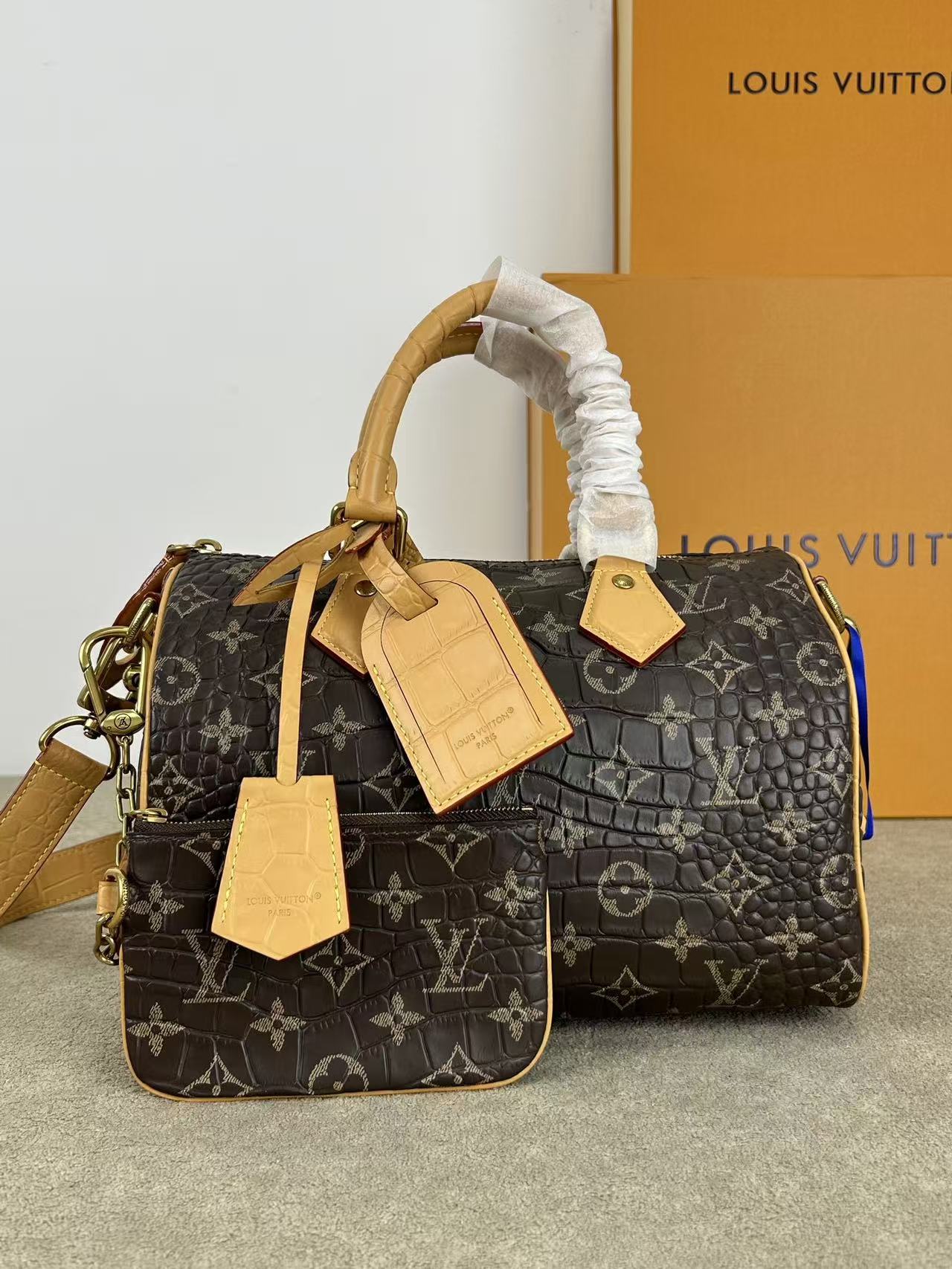 LV Speedy P9 Shoulder Bag 25 Top Quality