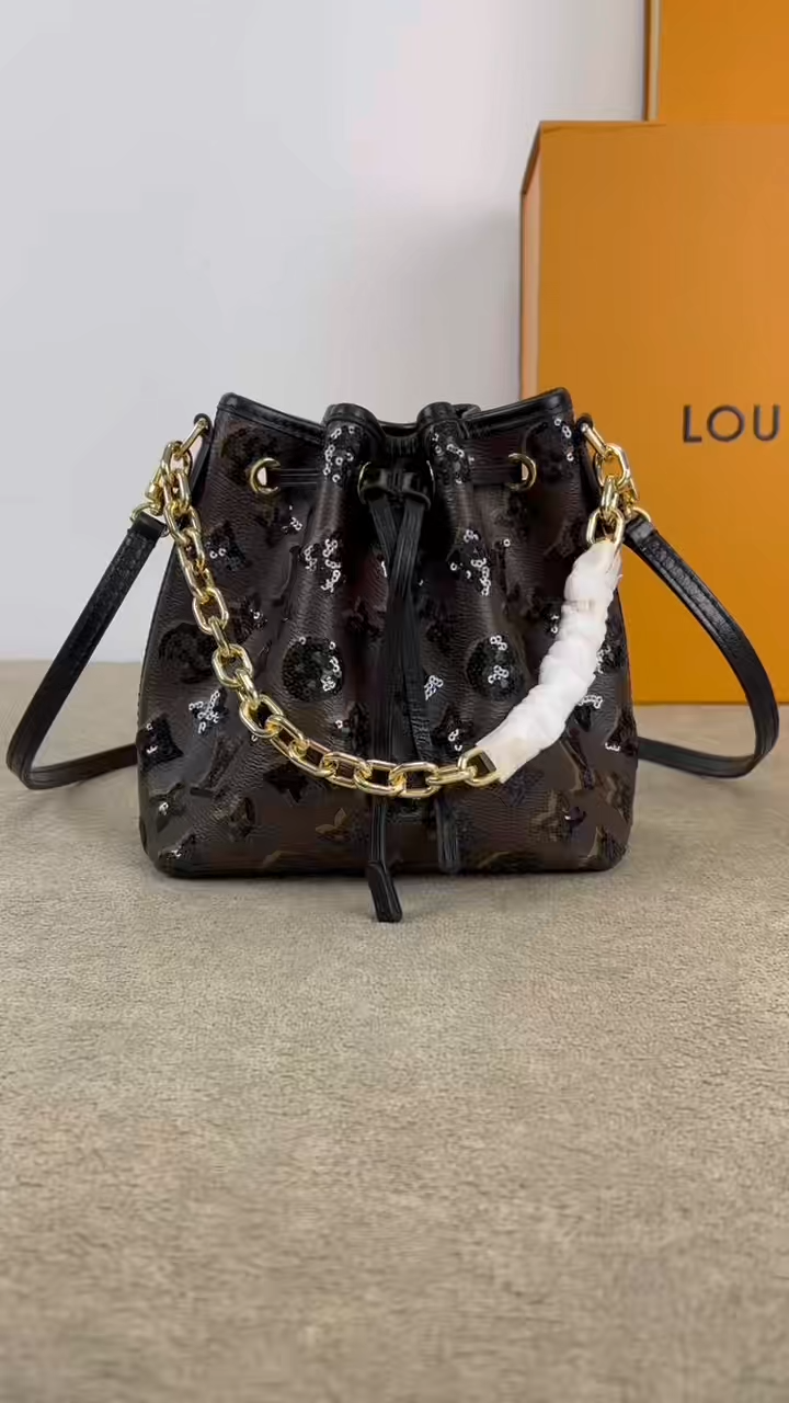 LV Noé BB Handbag