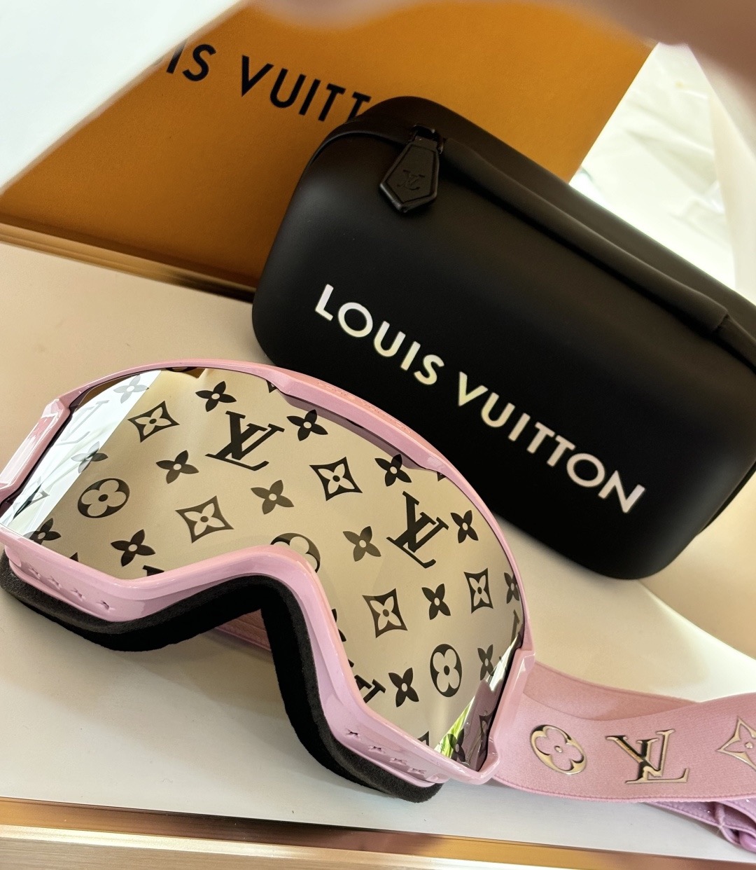 LV Ski Goggles