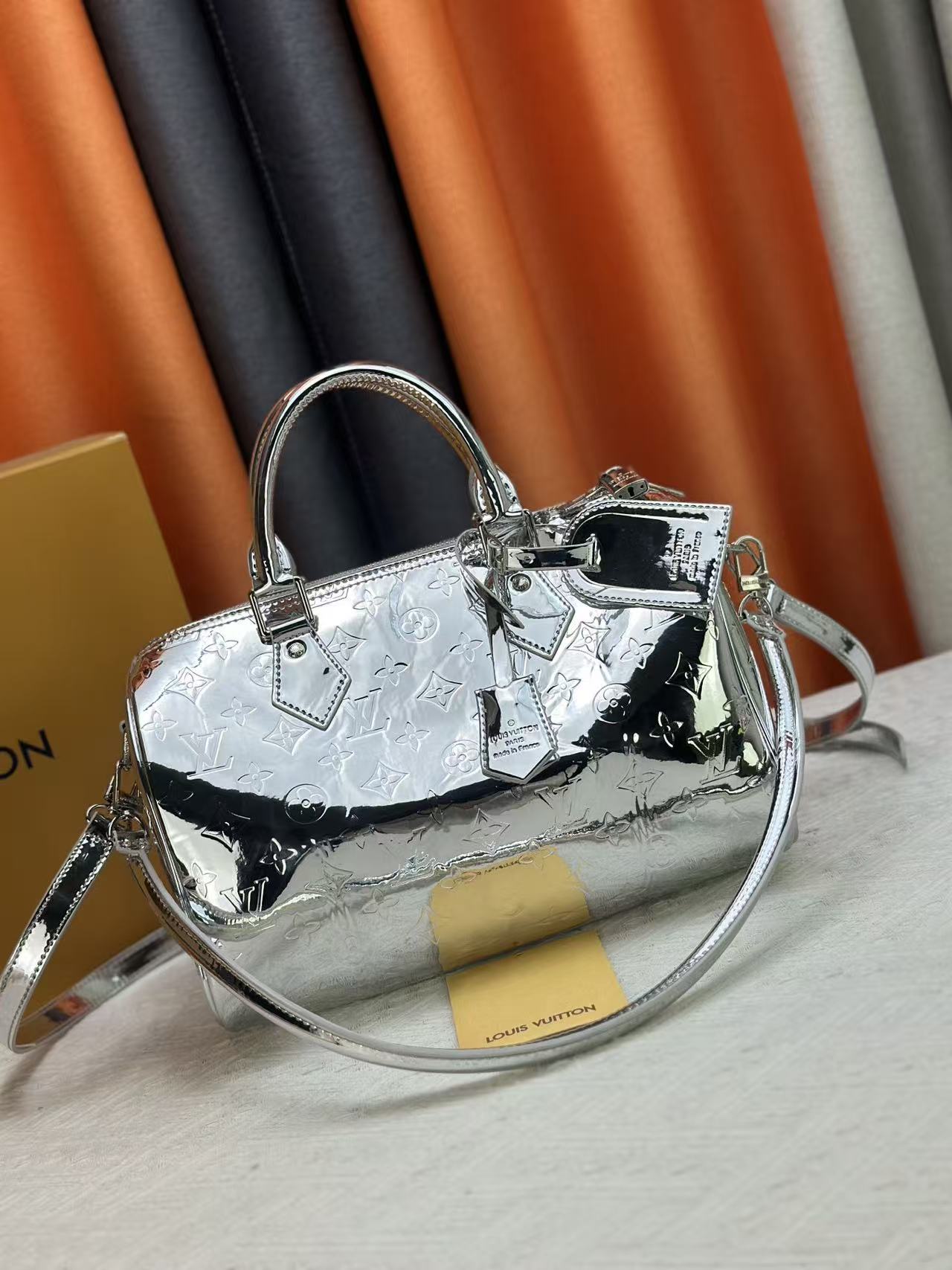 Lv Speedy Soft 30 Handbag
