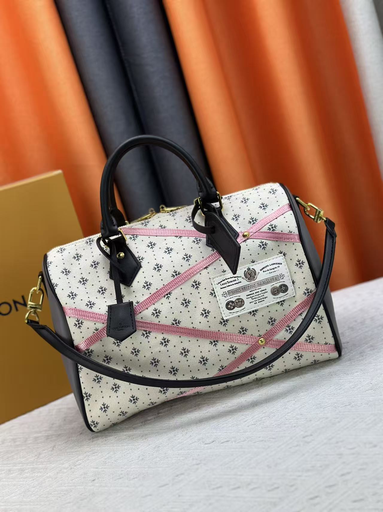 LV Speedy Bandoulière 30 Handbag