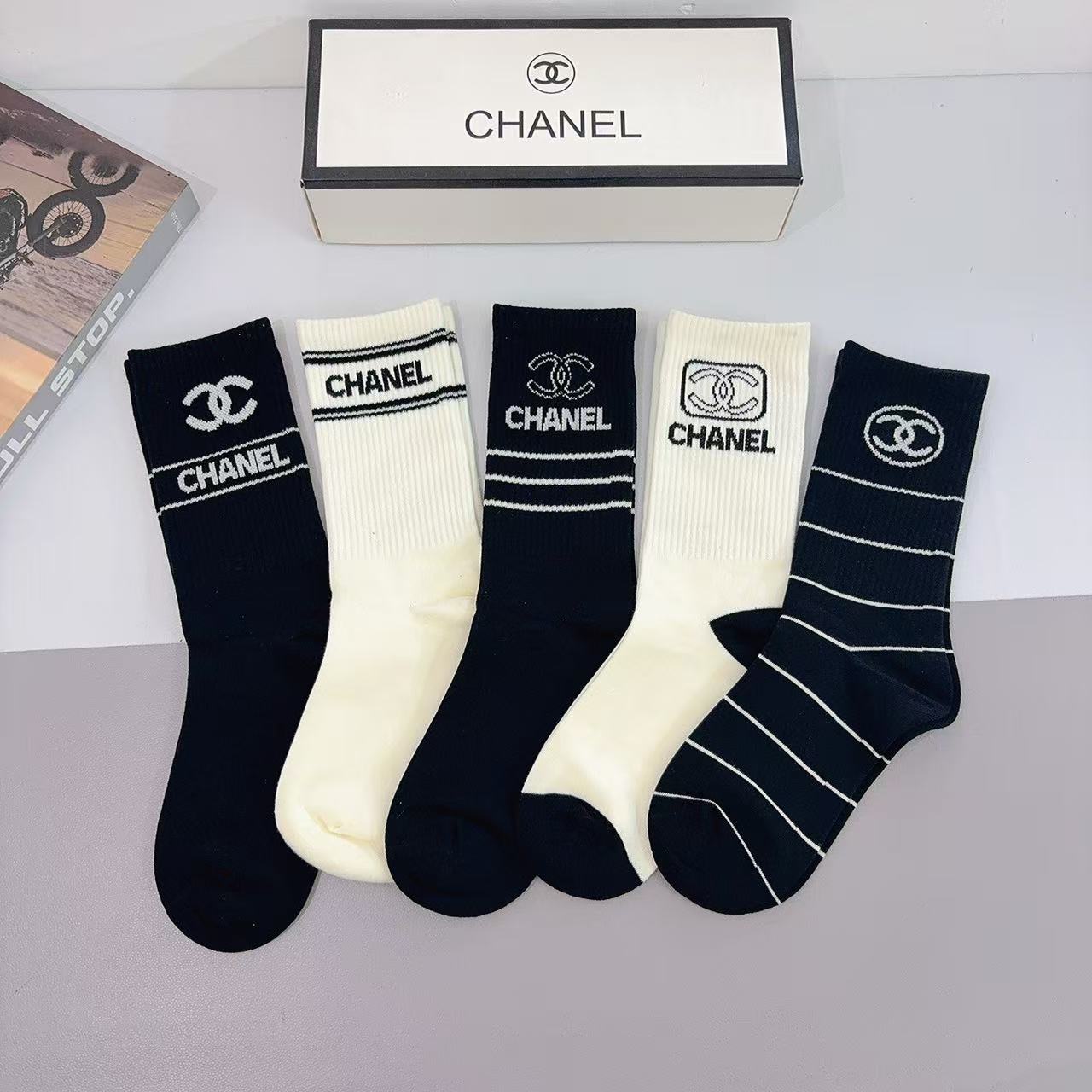 Chanel Embroidered Knee-High Socks [5 pairs per box]