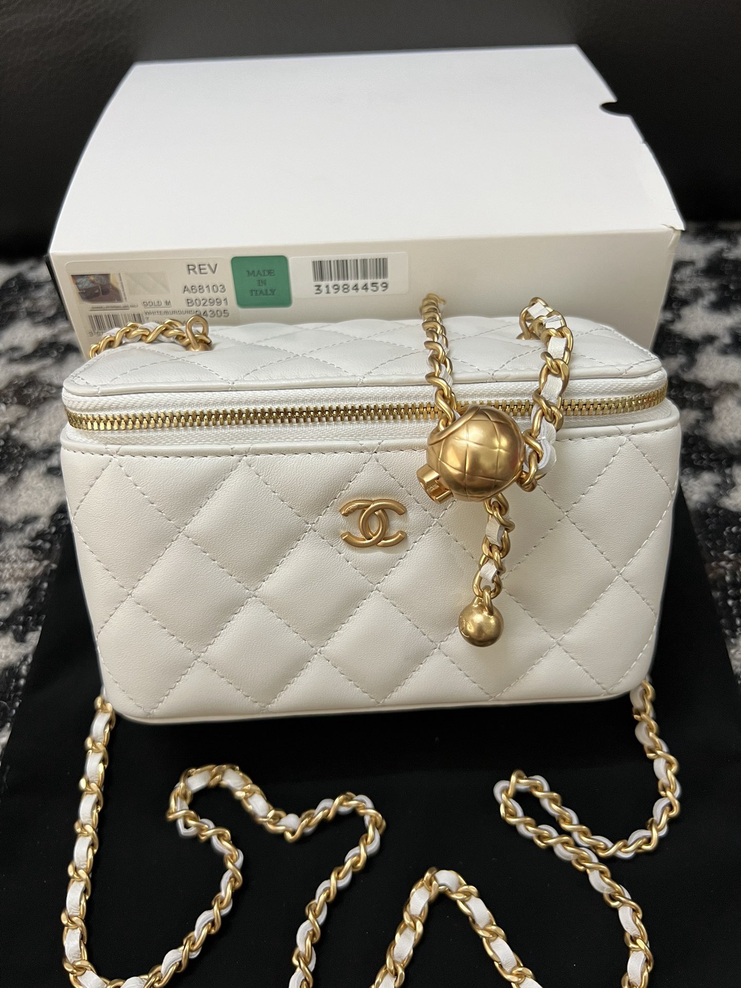 Chanel Spherical Adjustable Buckle Box Bag