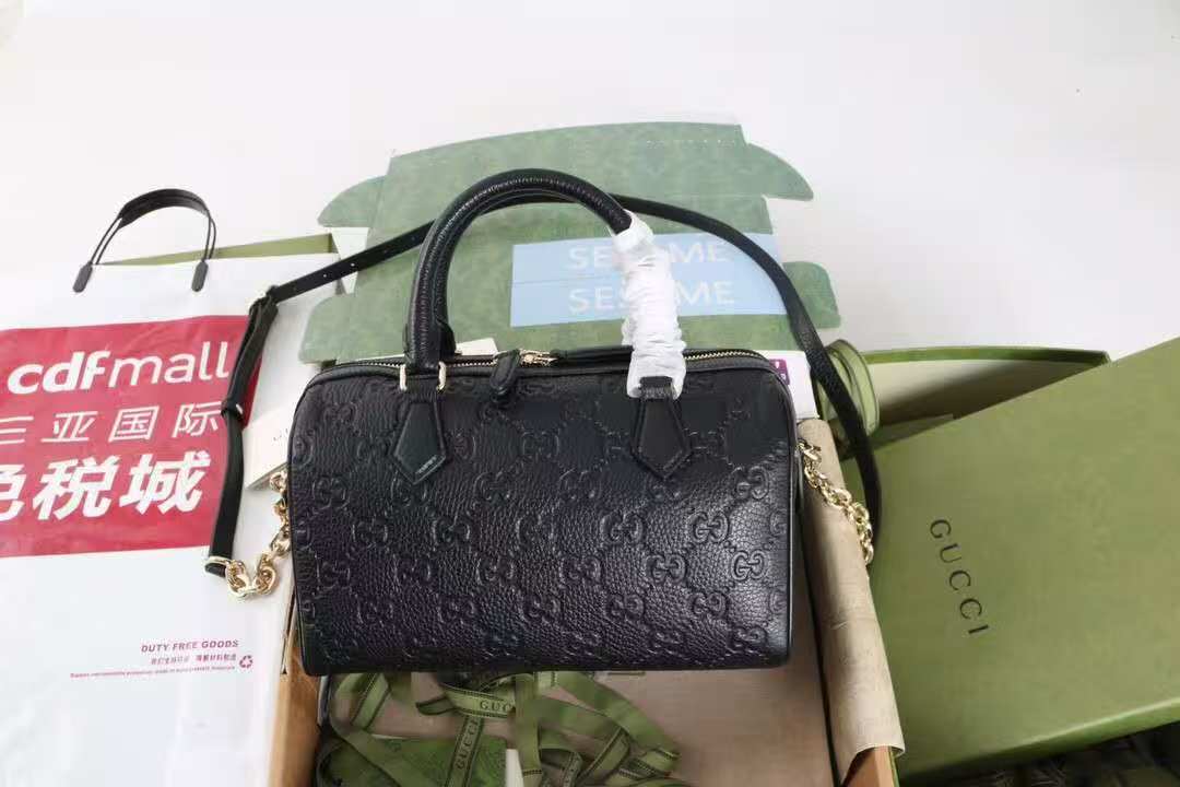 Gucci GG Emblem Medium Boston Black Top Quality