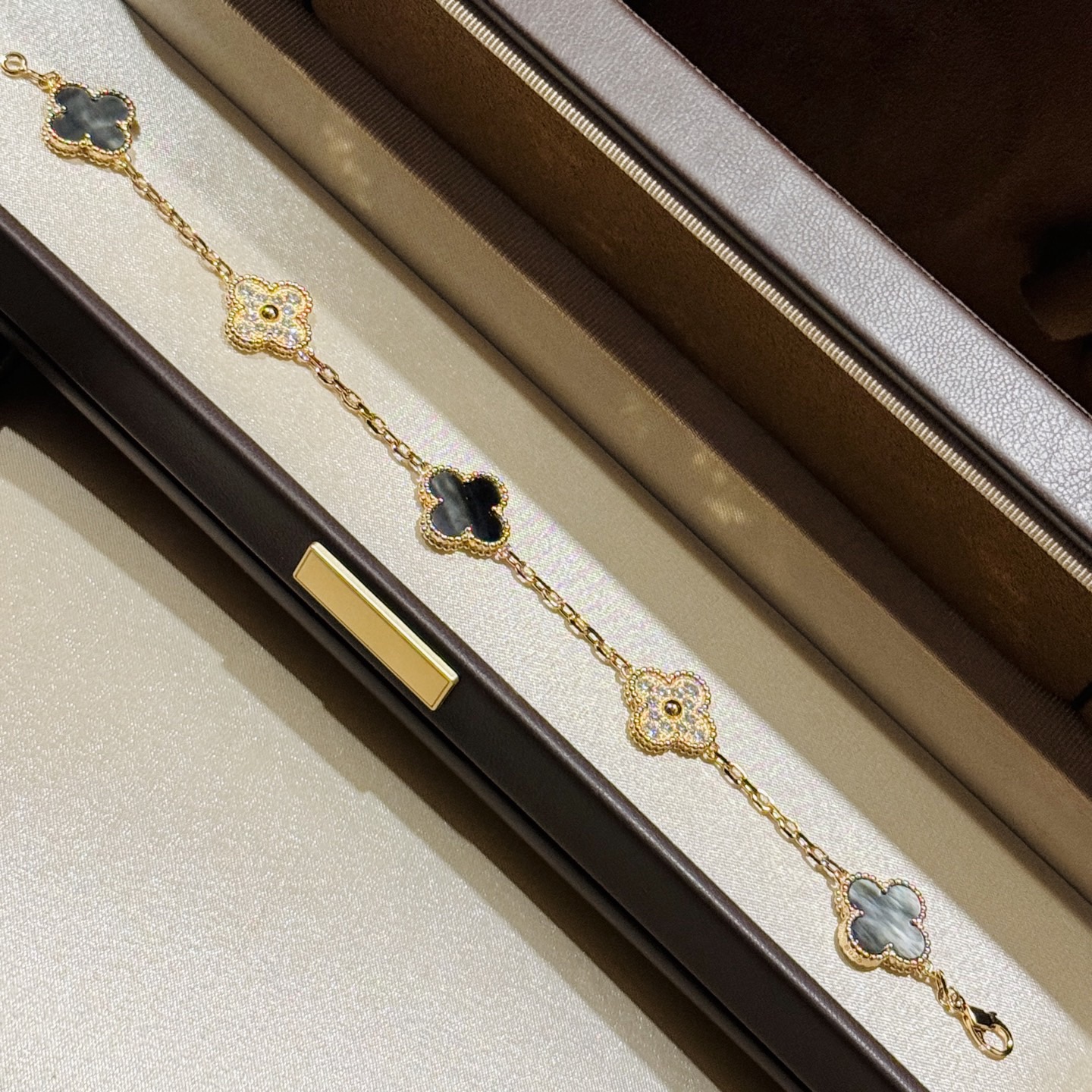 Van Cleef & Arpels VCA Laser Bracelet