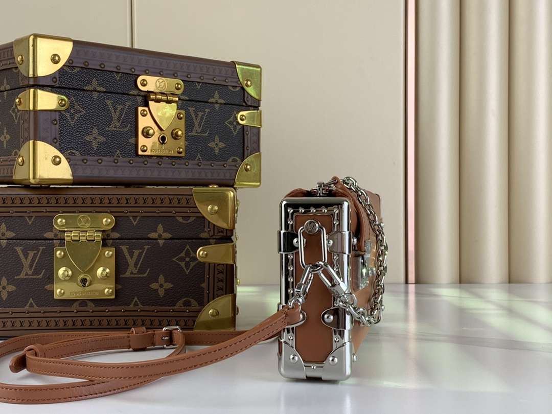 LV Slim Trunk Bag - 10A mirror version
